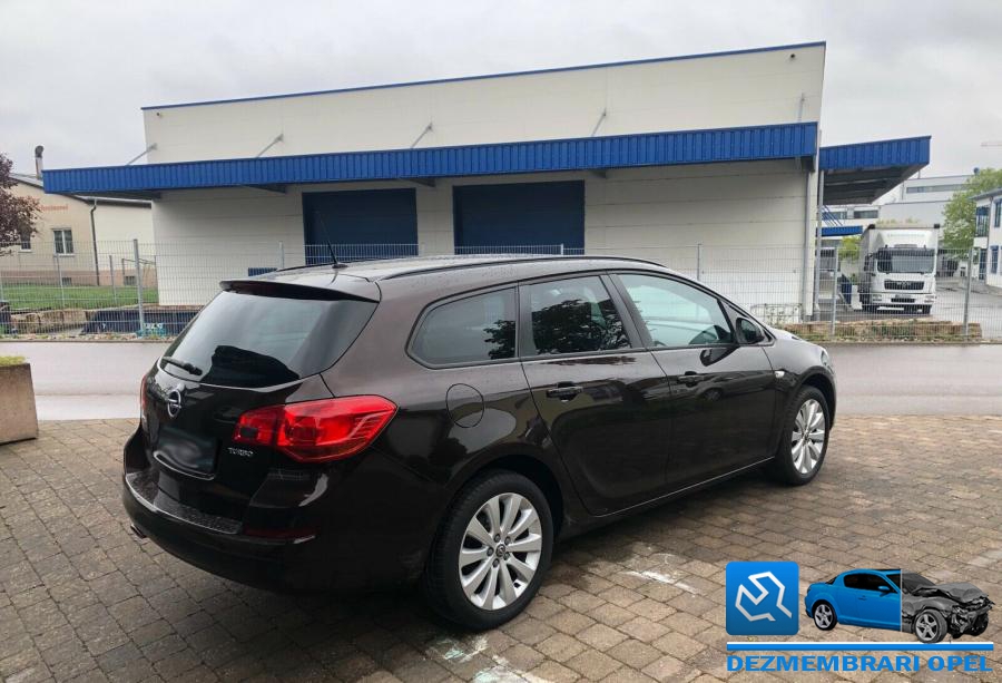 Airbaguri opel astra j 2016