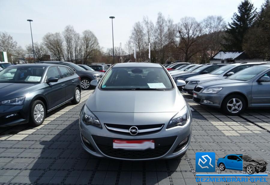 Arcuri opel astra j 2016