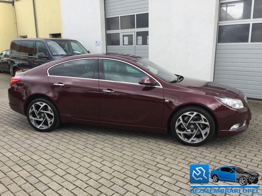 Aripa spate opel insignia a 2011