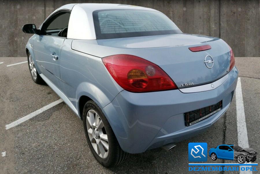 Aripa spate opel tigra b 2008