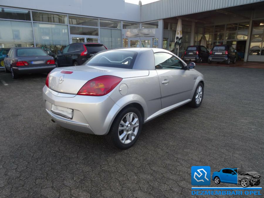 Bancheta spate opel tigra b 2005