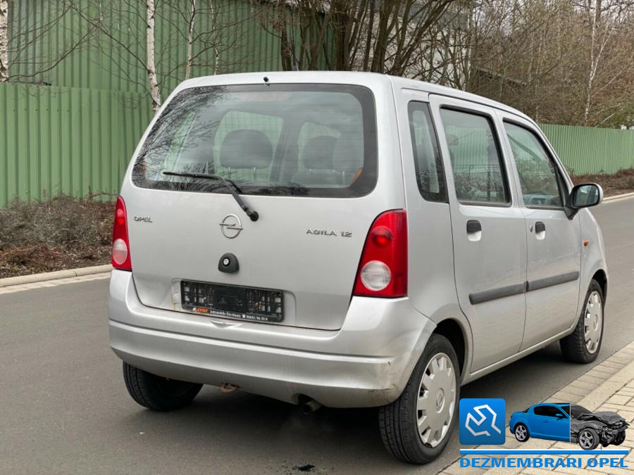 Luneta opel agila a 2006