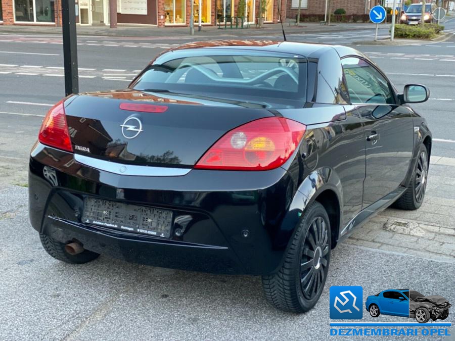 Luneta opel tigra b 2008