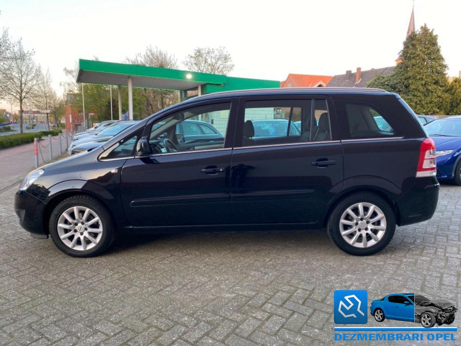 Luneta opel zafira b 2007