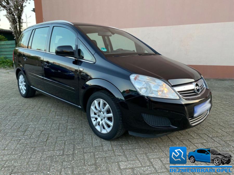 Luneta opel zafira b 2009