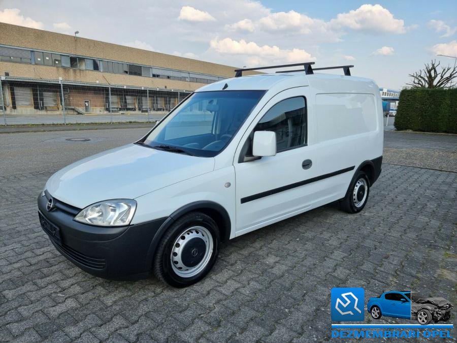 Proiectoare ceata opel combo 2009