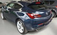 Aripa spate opel astra j 2010