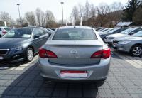 Bara fata opel astra j 2010